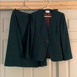 Chic Black Skirt Set for Women